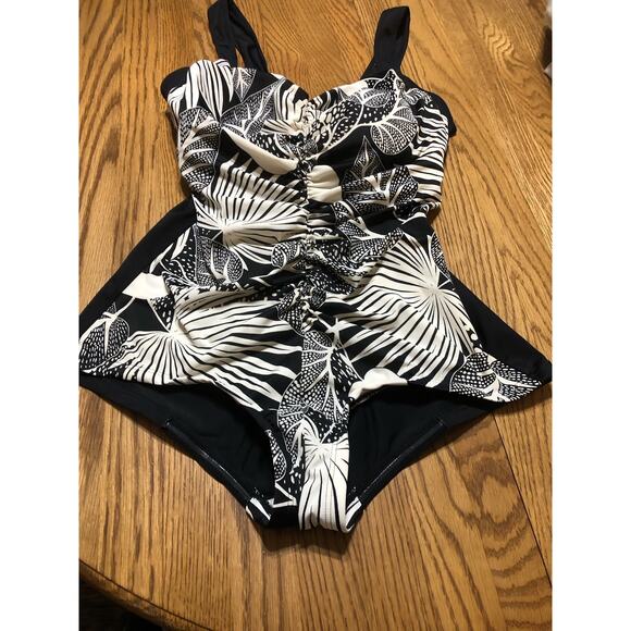 Gabar Ladies One Piece Swimsuit 18W 18 2X women’s Black & White Tropical - Picture 3 of 9